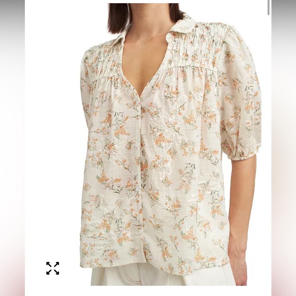 En Saison Women's Haley Floral Smocked Textured Blouse. Size Small. Retail $98
